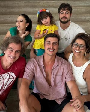 João Vitti Instagram - #tbt 4 - Família Florescendo e Frutificando 🌻💞🪷
