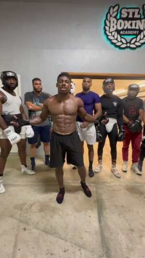 Joaquin Buckley Instagram - Sending His Ass Back To Uzbookistan Broke 🇺🇿 👋 
#TakeTheThrone #UFCSTL #Uzbookistan #STLBoxingAcademy #SFMedia
