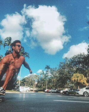 Joaquín Ferreira Instagram - 🌴 🛹