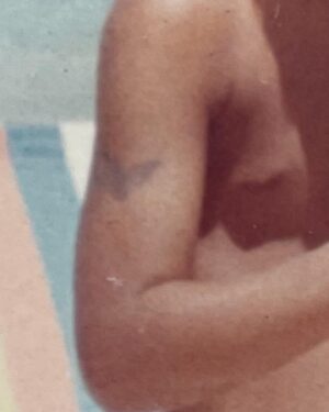 Joaquín Ferreira Instagram - Tattooed since 1990 🤟🏽