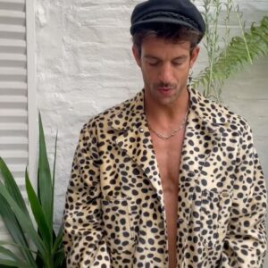Joaquín Ferreira Instagram - Estás pasando cosas y todas muy hermosas!

Ando grabando Buenos Chicos conociendo gente lindaaa 
Pintando mucho porque me voy a exponer al país que amo con todo mi corazón México 
Mis sobrinos, vienen a hacer pijamada a casa y me duermo con la sonrisa que me explota
Y además planeando un viajazo en moto desde Mexico hasta… Bueno no sé hasta donde, ni hasta cuando, pero eso es lo más hermoso!