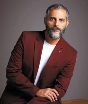 Joaquín Furriel Instagram - Pic del capo de @sebastianarpesella 

Hoy Sábado 25 a las  21 hs en @cnnee estoy en el @ojocritico, hermosa entrevista con Juan Carlos Arciniegas!