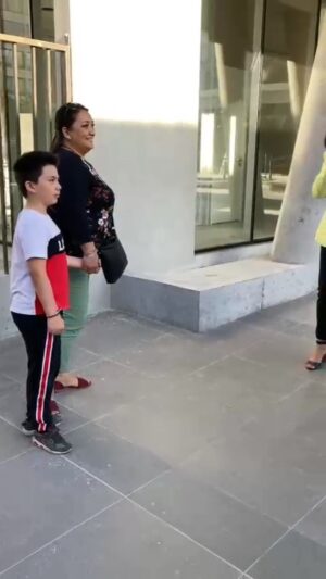 Joaquín Lavín Instagram - Emoción! La torre social de la Rotonda Atenas lista para recibir a las familias. Un proyecto que quiere ser un ejemplo de integración social. Un ejemplo de que podemos convivir juntos y que puede haber viviendas sociales de primer nivel que no tengan nada que envidiarles a las mejores del barrio. Un abrazo a las familias y a la alcaldesa @danielapenalozaporlascondes