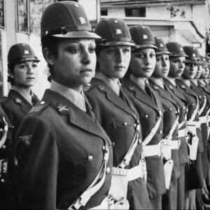 Joaquín Lavín Instagram - Hoy se cumplen 59 años del ingreso de las primeras funcionarias a Carabineros de Chile, un reconocimiento a ellas que arriesgan sus vidas por la seguridad de las familias chilenas 🇨🇱

Un abrazo gigante a todas las Carabineras de Chile!