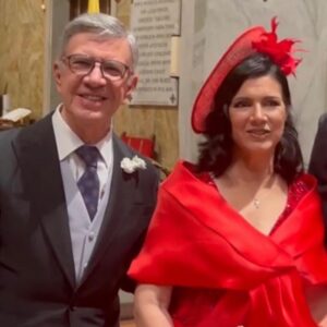 Joaquín Lavín Instagram - Con María Estela en el matrimonio de nuestro hijo menor, José Tomás. 15 sept 2023