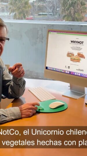 Joaquín Lavín Instagram - Probando el “king italiano vegetal” de @thenotco  que venden en alianza con @burgerking_chile  Increíble todo lo que ha logrado @thenotco en tan poco tiempo. Felicitaciones!!