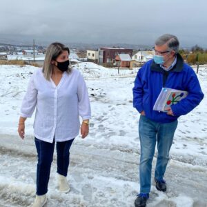 Joaquín Lavín Instagram - Quiero agradecer el cariño de muchas mujeres líderes desde Arica a Punta Arenas, que sacan adelante proyectos sociales, laborales, a sus familias y a sus comunidades. Compartieron sus dolores, alegrías e ideas, pero sobre todo sus sueños de un Chile unido, sin divisiones y con cambios sociales profundos 🇨🇱

Nos vemos este domingo 😉