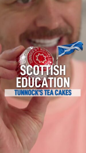 Jock Zonfrillo Instagram - EDUCATION TIME - pay attention! It’s Scottish Snack education, and you should pay it the attention it deserves. 

In this instalment we will deep dive into the ‘light’ chocolate choice of the Scots - Tunnock’s Tea Cakes. Loz

#scottish #tunnocksteacakes