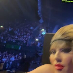 Jodie Harsh Instagram - Will never forget these crowds! Thank you Manchester, Dublin, Glasgow, Birmingham and London 🔥♥️

#somethingtogiveeachother