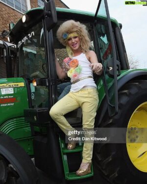 Jodie Harsh Instagram - 10 chaotic photos of me back in the day from Getty images - can’t wait for you to read my book! 👀