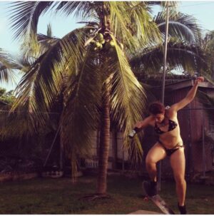 Jody Gyivicsan Instagram - #TBT to my life in Belize.
I love my current life but mannnnnnnn do I miss my life in Belize.