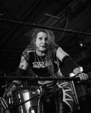 Jody Gyivicsan Instagram - 🤷🏻‍♀️
.
.
#prowrestling #indiewrestling #toronto 
📸 @wrestinshadows