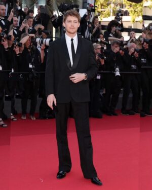 Joe Alwyn Instagram - Cannes of Kindness 🎥 🇫🇷 

Thank you @Celine, @Piaget ! 💫