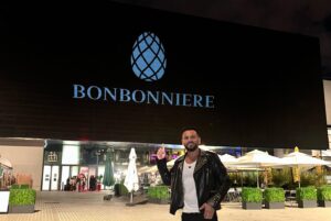 Joe Fournier Instagram - What an incredible #ParisFashionWeek !!!

BonBonniere Paris was an incredible success and it wouldn't have been possible without the support of my brother @usher great to see you shining and taking over the world once again. 

Truly appreciate everyone who came to show love support me, the memories are special and they will for sure need a whole chapter in the book 🇫🇷❤️