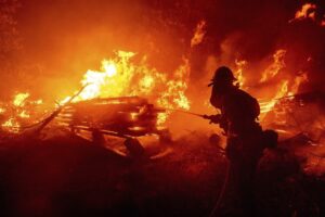 Joe Hahn Instagram - This year, fires in California have already burned 2.2 million acres of land and growing. The Fire Relief Fund is working to help firefighters, first responders, & communities impacted by these wildfires. Learn more at musicforrelief.org/firefund (🔗 in bio)

📷: Noah Berger