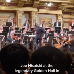Joe Hisaishi Instagram - Performing “My Neighbor Totoro,” live in Vienna. 

(🎥: @maqaroon )