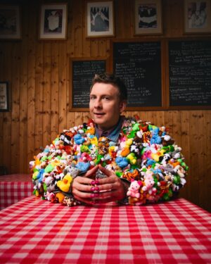 Joe Lycett Instagram - Loved this promo shoot for Late Night Lycett with the gorgeous @mrmattcrockett - we’re back LIVE tomorrow at 10pm on @channel4

Assist @henryjphoto 
Styling @krishanparmar_ 
HMU @nicolefairfield 
Location @bournvillecafe

@carlpalmerpictures