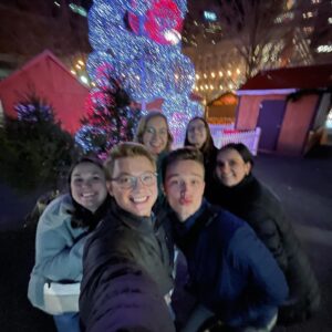 Joe Serafini Instagram - december was busy af but I loved every second 🥰🎄♥️🎊