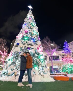 Joe Serafini Instagram - Sending you queer cheer from snowy SLC!! Love you!! 🎄☃️🏳️‍🌈