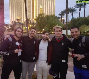Joedat Esfahani Instagram - Chillin at All Stars with my brazilian homies ☺