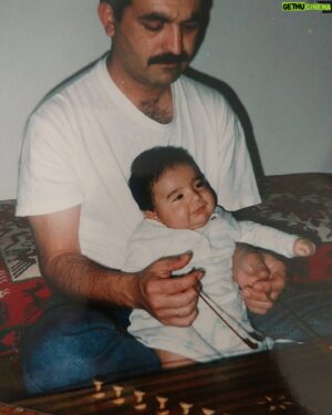 Joedat Esfahani Instagram - My baba teaching young Voy how to play Sona at a Challenger level
