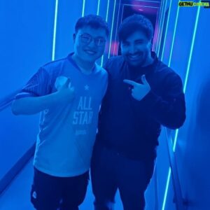 Joedat Esfahani Instagram - Uzi may be retiring but he'll forever be a league legend! He truly defined what it meant to be an AD CARRY and inspired Vayne players everywhere. Congrats on the iconic career and legacy. Wishing you all the best brother!