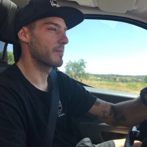 Joel Bosqued Instagram - Parkineo