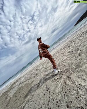 Joel Bosqued Instagram - Todo mal . Menos el flow .