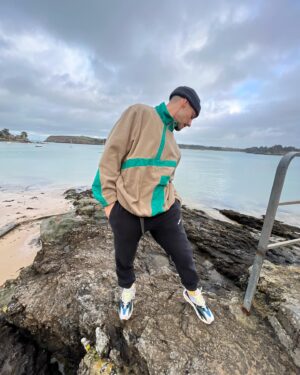 Joel Bosqued Instagram - Dice María que la suba . Que mola , y mi conejita . 

- El chico más malo de Saint Malo .