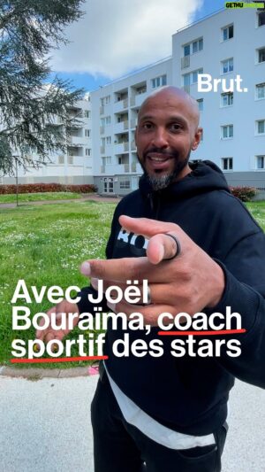 Joël Bouraïma Instagram - De Omar Sy à Kanye West, c’est le coach sportif des stars. Pour Brut, Joël Bouraïma, dit « Coach Joe », revient sur son parcours chez lui, à la cité Marron, à Saint-Cyr-l’École dans les Yvelines, où tout a commencé.

@jasondivengele