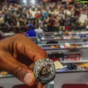 Joël Bouraïma Instagram - What an experience to be in the Q arena for this final against @warriors, i did enjoy each second of the game and i was lucky enough to touch and even try on a champion’s ring from the final won by the @cavs in 2016.