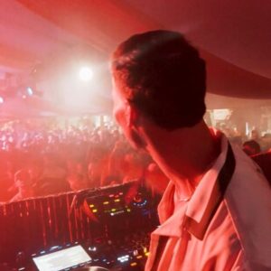 Joel Corry Instagram - Wrecked but wow an incredible weekend!! 🤩
Played at my first F1 British Grand Prix @silverstonecircuit
Then flew straight to the US for Atlantic City @hq2ac 
And finished the weekend in Tampa, Florida @wtrpool 
Flying back to Ibiza now buzzing for Wednesday @ibizarocks
COME ON ENGLAND!!! 🏴󠁧󠁢󠁥󠁮󠁧󠁿🦁