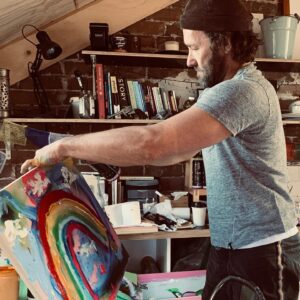 Joel Edgerton Instagram - Any chance to finger paint. 🌈 
I nominate @davidoyelowo @sofisia7 @nickkroll ( and the legend out in S.A @thuso.mbedu just cause I wanna see what brilliant rainbow she whips up). For each tagged photo, @yumi will donate a month’s worth of meals to @feedingamerica to help support families in need.

Rainbows in Windows written by @ariannawrotethis is available for free on the @yumi website. Link in their bio. The book follows the story of a young boy named Amos, sheltering at home with his mother. Narrated by the very cool and legendary Donald Sutherland. 
Get into it and paint your 🌈 to salute the workers out there too. X