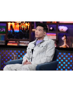 Joel Kim Booster Instagram - Listen I’m an angel and ultimately I do not have to agree with someone to respect them on national tv. I did not hedge or lie and only answered one question out of fear! Tre was very nice to me and the rest is history. 🫡 Also the first time I didn’t say “fuck” on the show, and that’s growth.

Link to the after show in my profile 😇

Styled by @chrishoran20 denim by @haikureofficial crop by @theelderstatesman shoes by @axelarigato