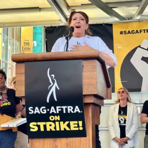 Joely Fisher Instagram - Thank you to my family in NYC, my friends who sheltered me, entertained me, fed my soul. And to my fellow actors and union siblings …to my comrades in sister unions who continue to fight for all our creative and economic Justice. Thank you. This strike is for the very soul of our industry of creatives, craftsmen,collaborators and storytellers. Waiting with bated breath to get back to the table and continue the fight for the very existence of our craft.  #timessquare #rally #sagaftrastrong #sagaftrastrike #union #solidarity #holdtheline #fairness #justice #siblings #family #madamesecretary