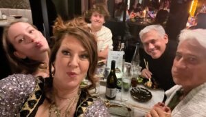 Joely Fisher Instagram - Birthday.  The world is on fire-every day I take on the deep dark stress of getting our industry back up and running -a contract that reflects true creative and economic Justice - then we all lost our friend-I am gutted like all of you-thank you my friends and family who in all this chaos took a moment to celebrate my birth-and now back to work.
#birthday #birthdaycake #birthdaygirl #wabi #friends #scorpio #love