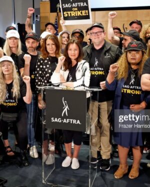 Joely Fisher Instagram - Swipe through week one. Photo number one (midnight July 13,2023)There is no joy in calling for a strike. We negotiated, deliberated and agonized. The difference of what they(the AMPTP) had to offer and the fair and just contract we deserved and fairly bargained for was too immense to consider. The 160k people I feel responsible for…I pray(I’ve been doing that lately) will thank us for later(hopefully sooner) Until the time we are invited back to the table in earnest…not “uncivilized” not “unreasonable” not “greedy” …. WE STRIKE!!!
#sagaftrastrong #sagaftrastrike #madamesecretary #uncivilized #union #solidarity #holdtheline #netflixnochill #strike #actor #strikeapose #normarae
