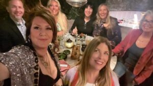 Joely Fisher Instagram - Birthday.  The world is on fire-every day I take on the deep dark stress of getting our industry back up and running -a contract that reflects true creative and economic Justice - then we all lost our friend-I am gutted like all of you-thank you my friends and family who in all this chaos took a moment to celebrate my birth-and now back to work.
#birthday #birthdaycake #birthdaygirl #wabi #friends #scorpio #love