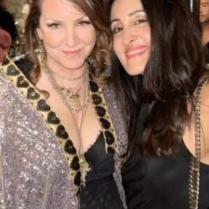 Joely Fisher Instagram - Birthday.  The world is on fire-every day I take on the deep dark stress of getting our industry back up and running -a contract that reflects true creative and economic Justice - then we all lost our friend-I am gutted like all of you-thank you my friends and family who in all this chaos took a moment to celebrate my birth-and now back to work.
#birthday #birthdaycake #birthdaygirl #wabi #friends #scorpio #love