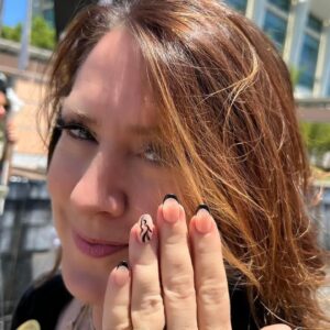 Joely Fisher Instagram - EXT Day: On strike!!! Outside the FOX LOT. The heat was overwhelming…the temperature and the temperament. I took great pride standing along side female labor giants at the #genrequeens picket line. We stand in solidarity and more unified in our philosophies/ideals/fortitude/resilience than ever before. As we enter August…know that we have your back, your front and everything in between. Check out the #stuntsfightback crew at the end!!!
#union #solidarity #sagaftrastrong #wgacontract2023 #sagaftrastrike #californiafed #labor #hotlaborsummer #hotguildsummer #lafed #aflcio #stunt #bikerlife #logo #lizshuler #actors #writers
