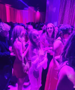 Joely Fisher Instagram - Run don’t Walk!!! #aboutlastnight In a sea of every shade of pink frocks and TikTok trendies we saw @barbiethemovie Thank you to my beautiful, talented friend @robbiebrenner and her creative team led by @officialgretagerwig . @margotrobbieofficial and @ryan.gossling_official are Barbie and Ken. The movie is delicious!!! #barbie #barbiemovie #premiere #redcarpet #pinkcarpet #openingnight #motherdaughterdate #prettyinpink #cinema #childhooddreamscometrue #hibarbie #ken