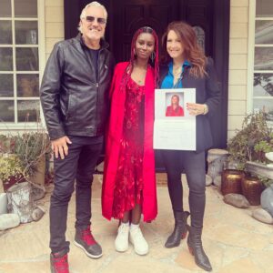 Joely Fisher Instagram - The road has been rocky, lots of twists and turns, some missteps and fear( mostly mine) but that’s parenting. That’s raising another human up in a sea that seeks to toss you outta da boat over and over. This beautiful child of mine has graduated middle school. The culmination of 3 years of extraordinary stress, testing,healing and educating in an upside down world. Olivia Luna is now victorious. My youngest daughter moves on to High School in the fall. We will suit up for all that that entails. We are raising up warrior, goddess, activist women in this house. Get ready world♥️♥️♥️. #graduation #culmination #middleschool #highschool #olivialuna #youngest #thebaby #allgrownup #braids #mamalove #summer #summervibes