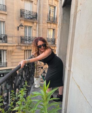 Joely Fisher Instagram - NO FILTER IN FRANCE!!! For the first time in 28 years I woke up with no children under my roof. All 5 are surthiving and finding their way in the world. So there was I…both melancholy and liberated. Selfless and selfish and spontaneously, I accepted an invitation to stay with a friend in one of my favorite cities in the world. I attended La Sorbonne many years ago(very many) so my French was rusty when I landed. Yesterday my Uber driver mistook me for a local and wanted to take me dancing. Led 2 late night union meetings and got to show True a bit of Paris. Now all parts of my heart are walking outside my body in all corners on the world. This week I will relish the light how it changes, the fragrance of Paris, walking on bridges and losing myself down tiny quaint alleys.i will of course report back with words and images…so it’s almost as if you’re here with me🫦. #paris #joelyinparis #france #parisienne #jetset #localsonly #parisisalwaysagoodidea #cityoflights #flyingsolo #tresjolie #tresjoliecoco #photography #photoshoot #maman #explore #adventure #ouioui