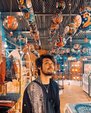 Joey Bizinger Instagram - Walked into a rug store with this fit and they mistook me as staff