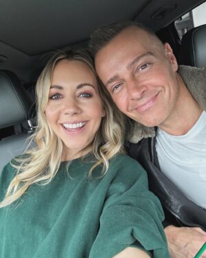 Joey Lawrence Instagram - Today and the song I wrote 3 years ago today ❤️ #thankful #6pm