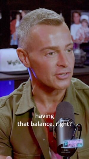 Joey Lawrence Instagram - What are your thoughts? #NewEpisode out now! 💙 #poddapod @officialbrotherlylovepod