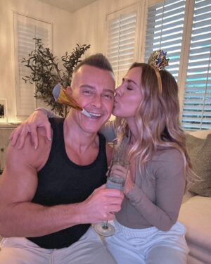 Joey Lawrence Instagram - What an amazing year 🥂🎆 #HappyNewYear #2024