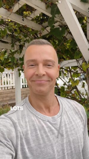 Joey Lawrence Instagram - Big changes are coming #BrotherlyLovePod  #PodDaPod 🤫 first clue is in my story….