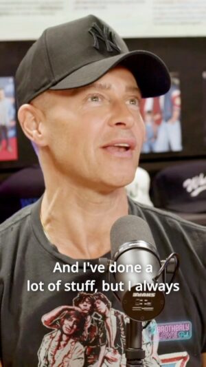 Joey Lawrence Instagram - Talking inspiration this week on the #podDaPod!! Hope you enjoy the latest episode ❤️ #motivation #bros