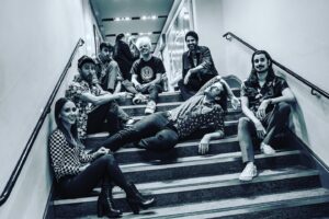 Joey Richter Instagram - Well babes, that’s a wrap on the Darren Criss Worldwide Concert Experience of 2023™️ (working title 😎)!! What a fuckin HONOR to tour so many places with this fun-as-hell crew! 🍻And to finish things off with 2 sold out shows at the iconic @thelondonpalladium?! Mind blowing. 🤯 Y’all gave us a PROPER British send off, loves😘 🇬🇧

Feeling nothing but gratitude for this whole experience of these shows over the last several months. And ill tell ya: not something, as the internet is wont to say, I had on  bingo card! 🎰 So many incredible folks at both @michaelcasselgroup & @lambertjacksonproductions who made these international excursions easy, efficient, & as a result SUPER fun for everyone 🤩 would work with ALL of them again in a heartbeat!! They’re stars and deserve their laurels! 🎖️

Slides 3, 4, & 5 feature our Aussie boots on the ground 🥾: Jaqui, @alex_duffy, & @jendangdang! They became our beautiful lil touring family down unda!! Bringing a big show like this across the Pacific Ocean is a daunting task, but this team went above and beyond every step of the way and made it look EASY? Plus? All of ‘em the best people? I miss em 💗

📋Example? Slides 6 & 7: A beautiful afternoon cruise through Sydney Harbor with the Michael Cassel team 🛥️ and Sam (@biomassage_official), a marvelous masseuse and beautiful soul! 💫 We we’re treated to a luxury massage w/ Sam and dare I say… it was the beat/most restorative massage if my life? He’s magic 💆🏻‍♂️

After Australia, we had no idea we’d be heading to London a month later and @itsjamielambert & his team carried the torch of this tour to the finish line with magnificent panache! 🔥💥There was stunning pyro 🎇 multiple guests 💃🏻 meet & greets 📸 and we did it TWICE in one day! Tho we had so much less time with them (36 hours!) but I marveled at what they achieved and was honored to work with them 🙏🏼 slide 8 feat. Our fab producer @phoebenoble__ who rocked it all day with us and STILL slayed 👏

TL;DR - We got to work with the best people and they Fuckin’ rock 🤘
.
.
.
#tourlife #darrencriss #concert #londonpalladium #australia #youreintheband #teamstarkid 🏴󠁧󠁢󠁥󠁮󠁧󠁿📸: @danny_with_a_camera